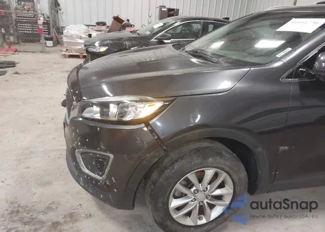 2016 Kia Sorento 2.4L Lx z USA, uszkodzony, nr VIN 5XYPG4A30GG038147